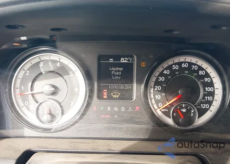 2018 Ram 1500 Slt 4X2 6'4 Box z USA, uszkodzony, nr VIN 1C6RR6GGXJS114605